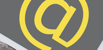 Tablet mit E-Mail-Icon